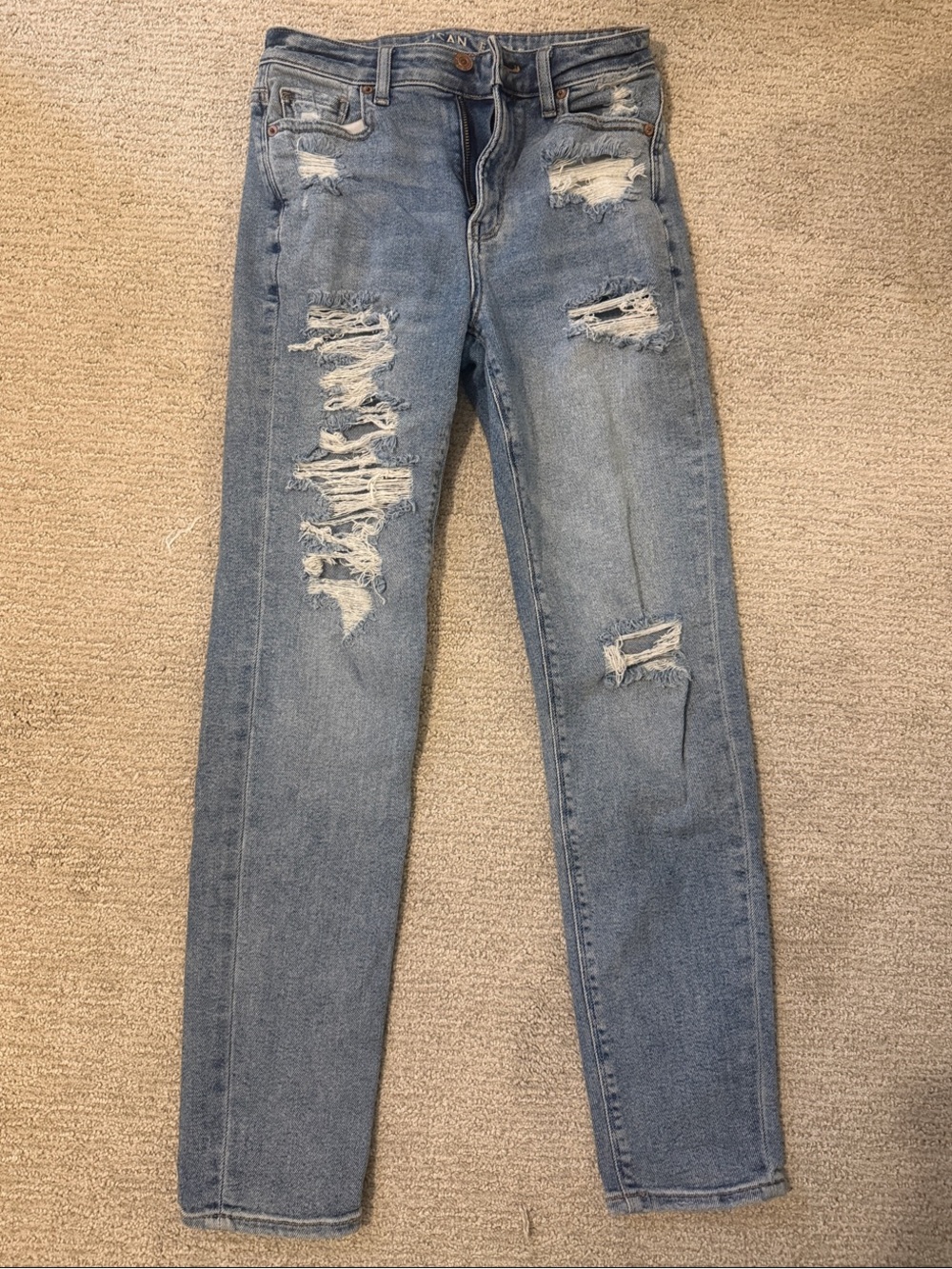 American Eagle Outfitters Light Blue Ripped Mom Jeans